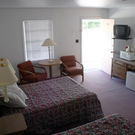 בקסטון Falcon Motel מראה חיצוני תמונה