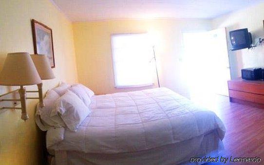 בקסטון Falcon Motel מראה חיצוני תמונה