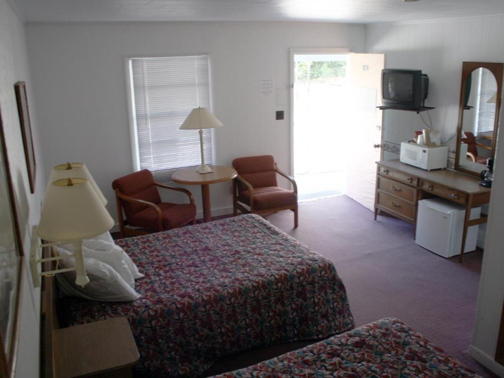 בקסטון Falcon Motel מראה חיצוני תמונה