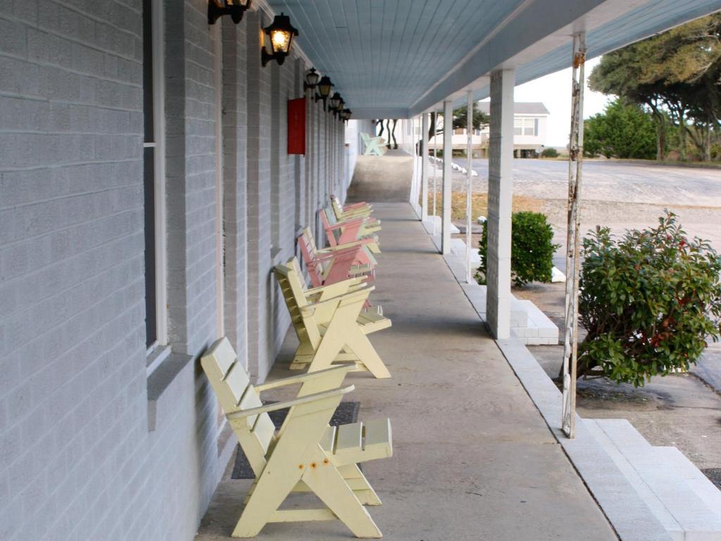 בקסטון Falcon Motel מראה חיצוני תמונה